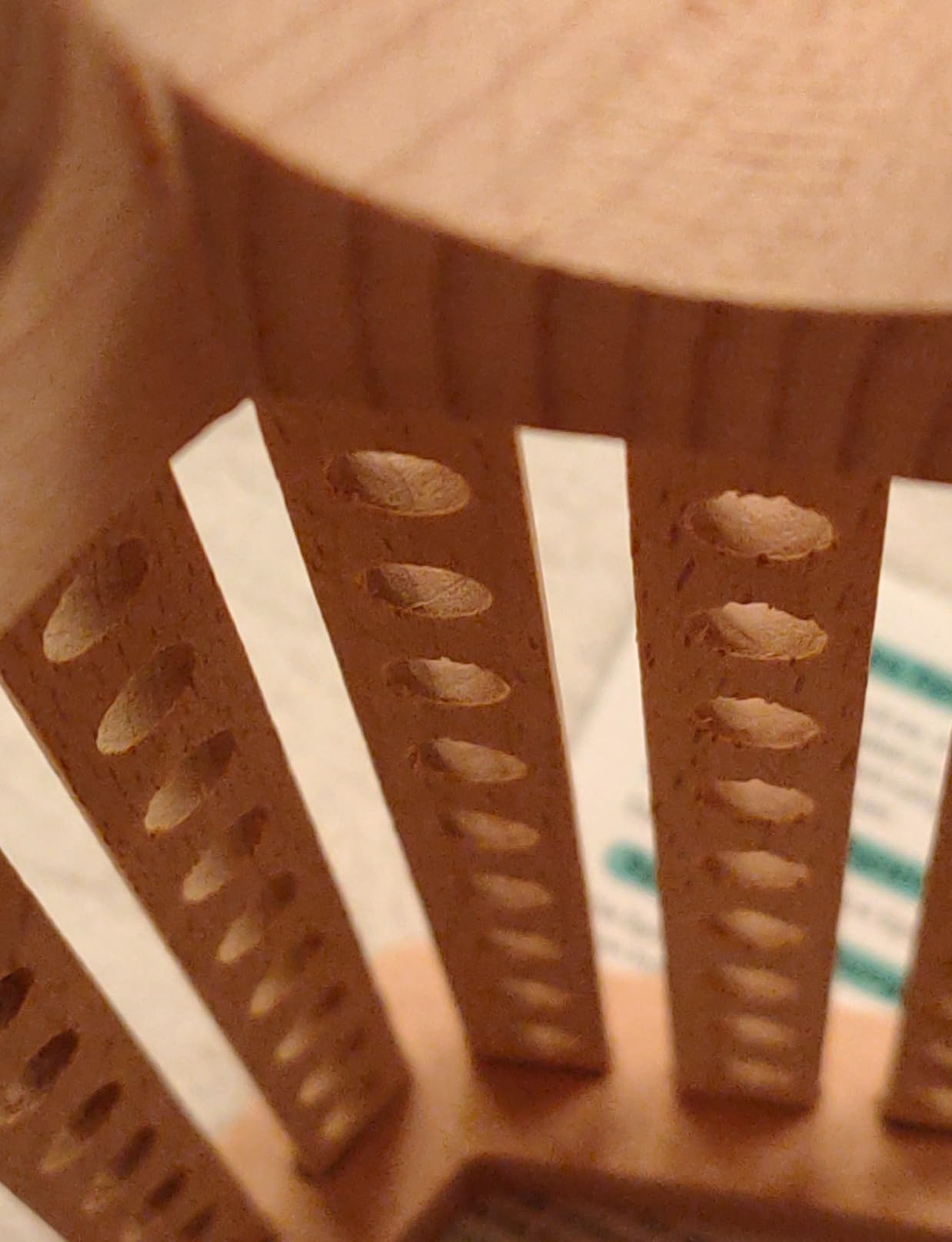 Avis Jeu de motricité Montessori pour enfants de 3 à 6 ans : tour en bois avec bâtonnets colorés