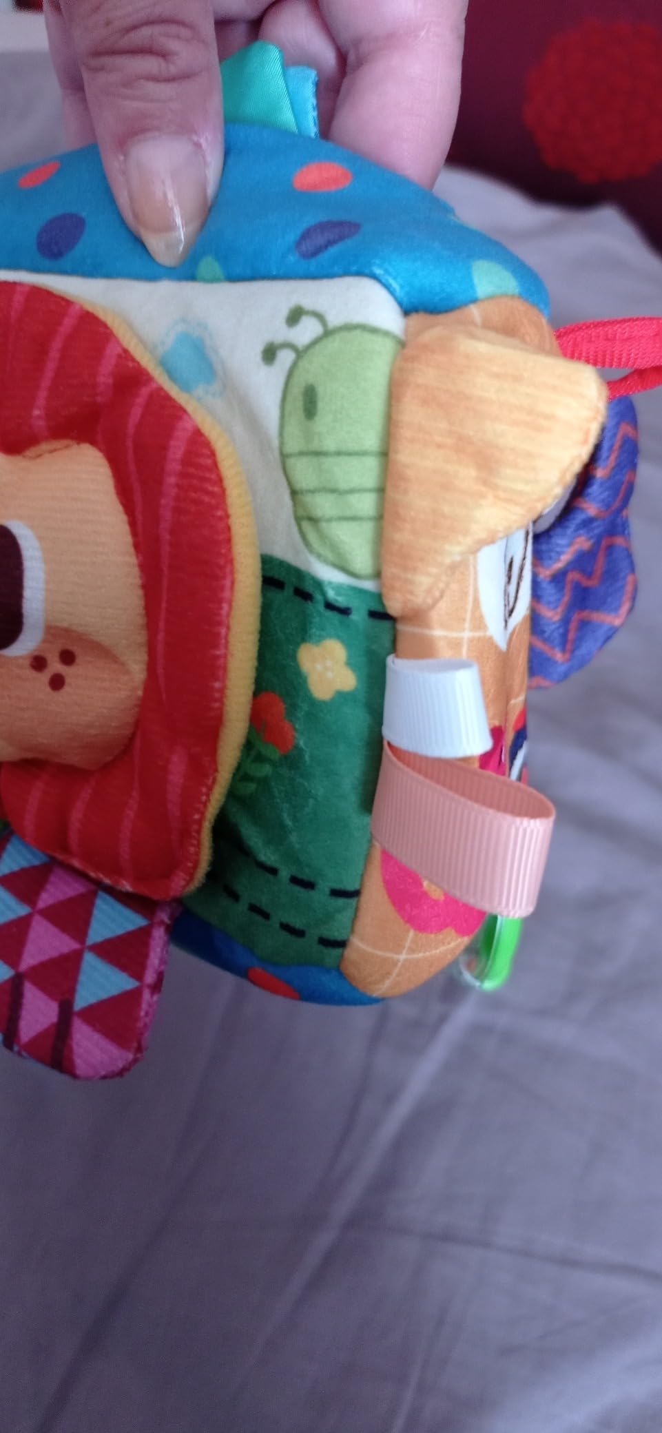 Avis Boîte à mouchoirs sensorielle Montessori pour bébé de 6 à 12 mois