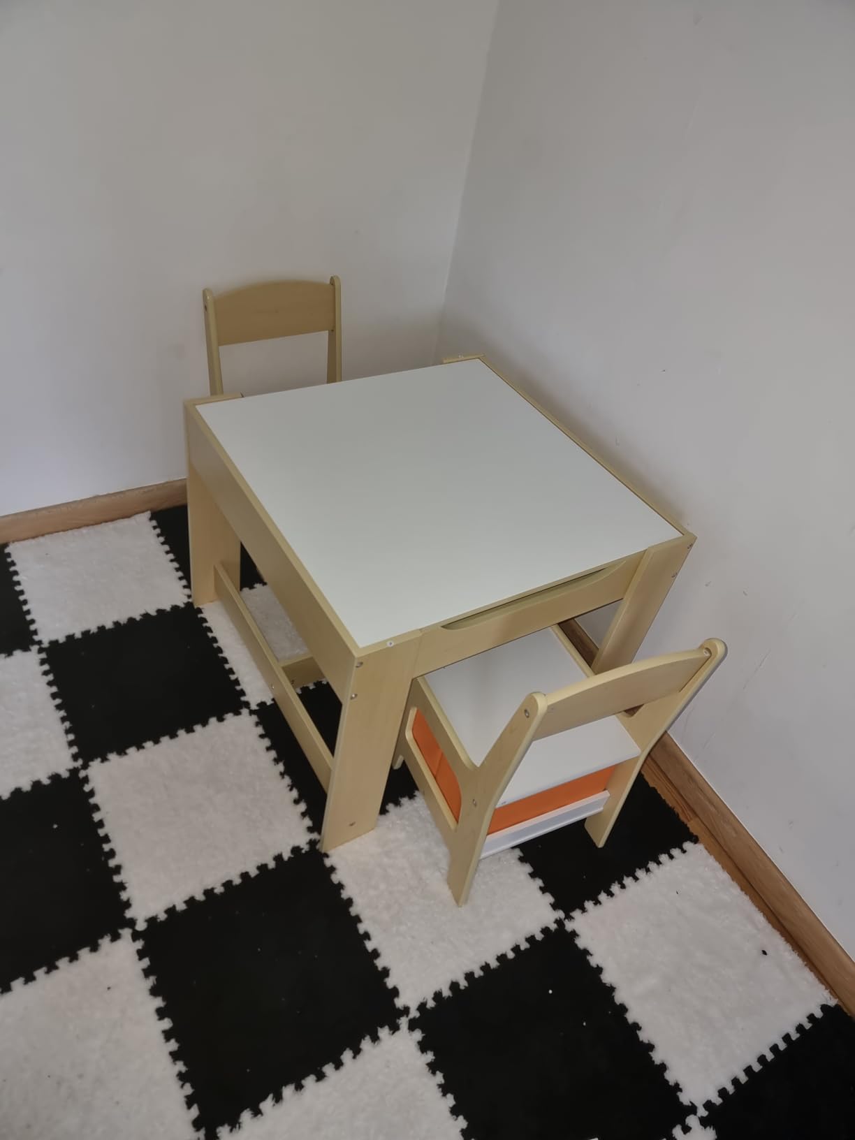 Avis Table et Chaise Cube Montessori pour Enfant avec Rangement – Costway