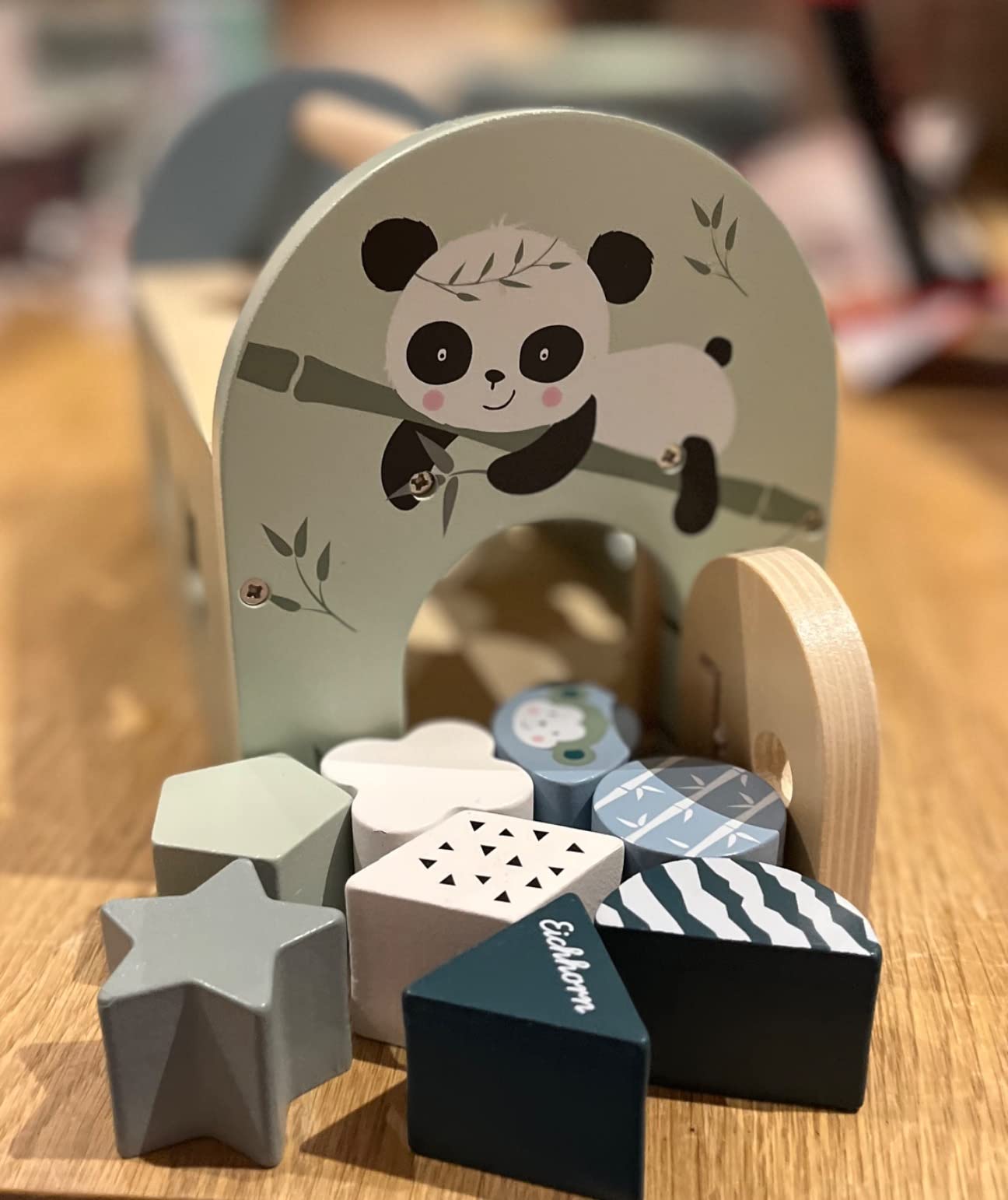 Avis Boîte à formes Montessori Panda Eichhorn : jouet d’éveil en bois dès 1 an
