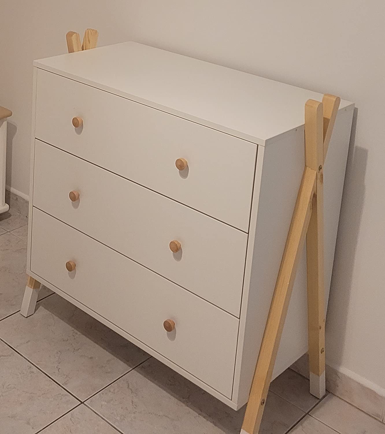 Avis Commode enfant Tipi Baïta : le choix Montessori