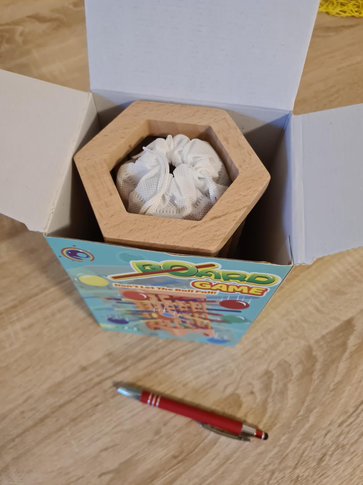 Avis Jeu de motricité Montessori pour enfants de 3 à 6 ans : tour en bois avec bâtonnets colorés