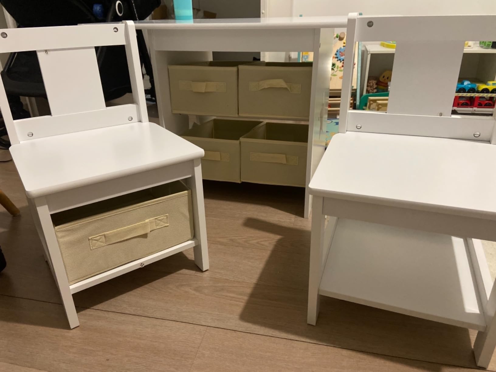 Avis Table et chaises Montessori Yorbay pour enfants avec rangement intégré