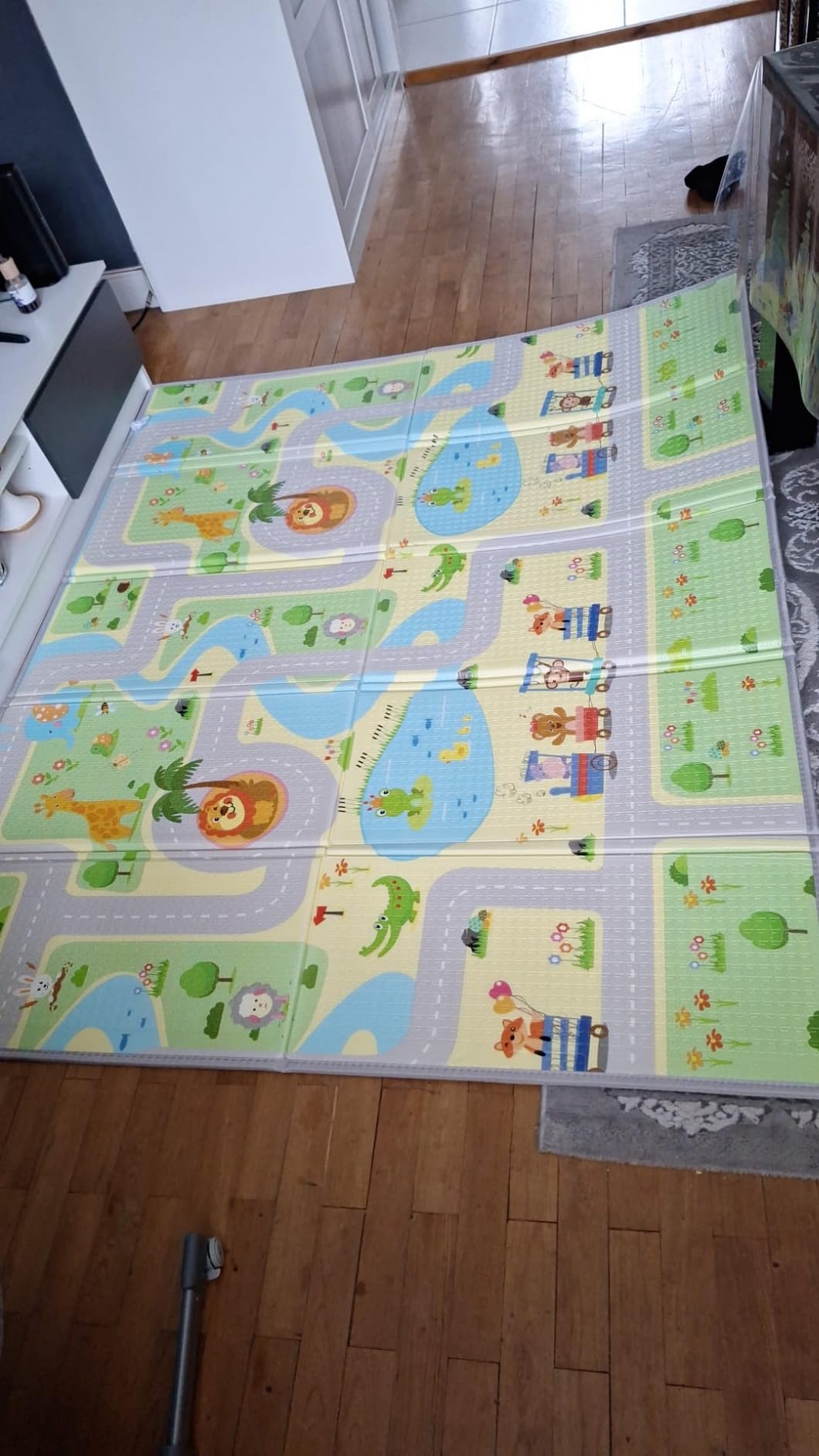 Avis Tapis de jeu Montessori XXL : développement sensoriel idéal pour bébé