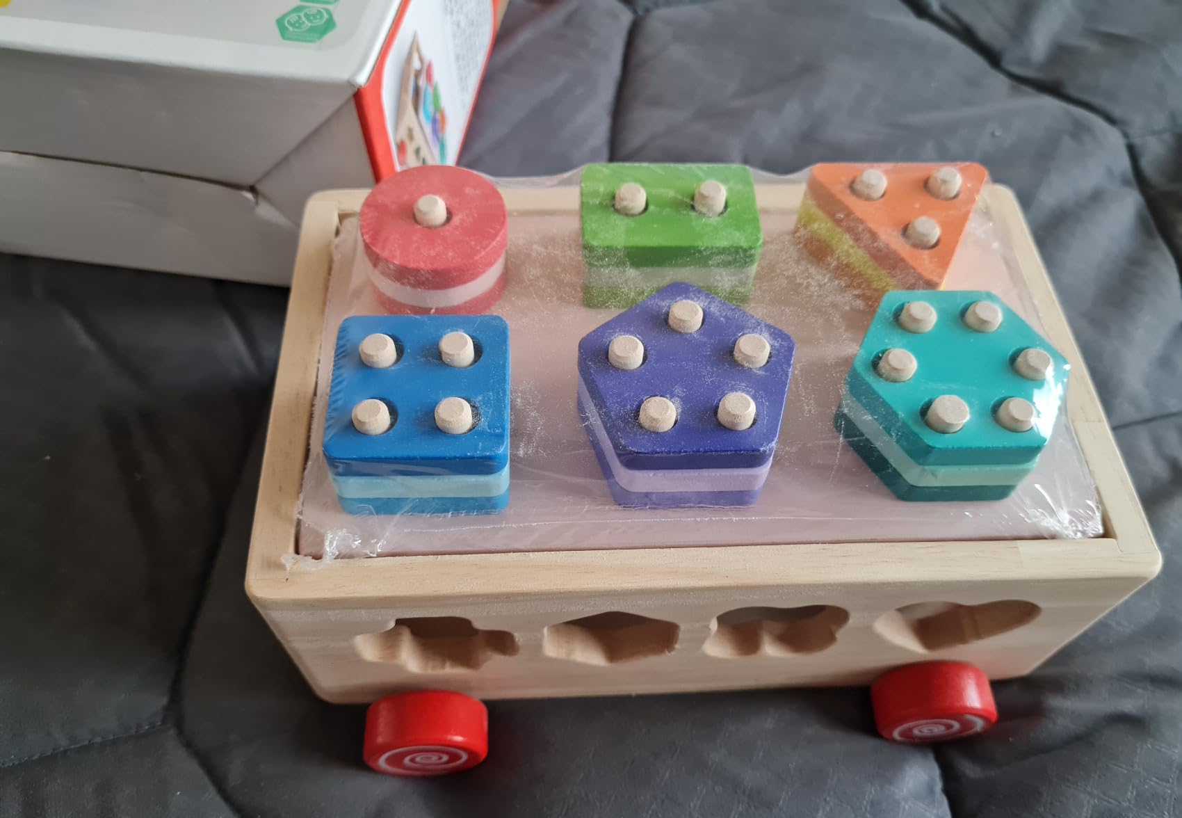 Avis Cube de tri des formes Montessori : jouet en bois éducatif pour enfants dès 2 ans