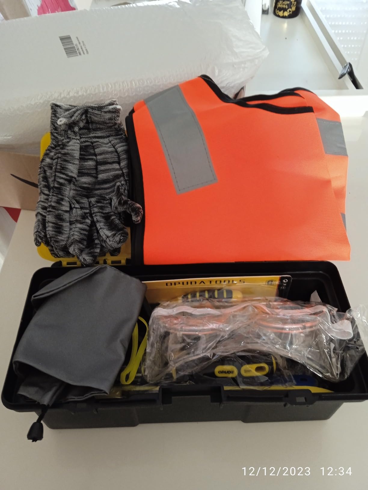 Avis Kit Montessori d’apprentissage du bricolage pour enfants : ensemble d’outils QeeHeng