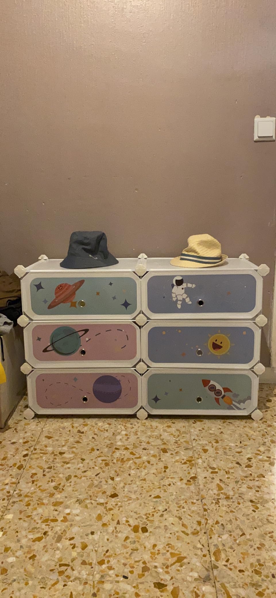 Avis Étagère à chaussures modulable Montessori pour enfants – 12 emplacements, blanc nuage