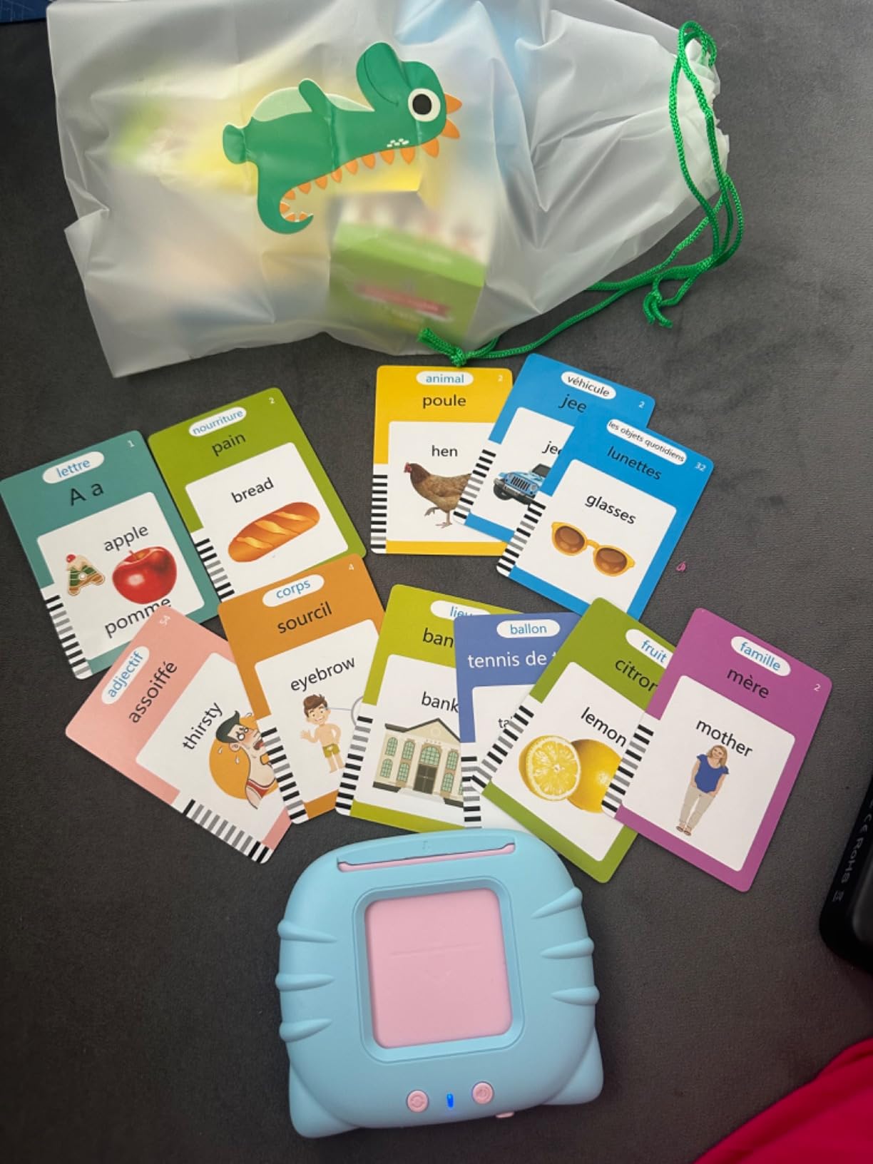 Avis Jouet éducatif Montessori : 510 mots carte flash parlante français-anglais pour enfant