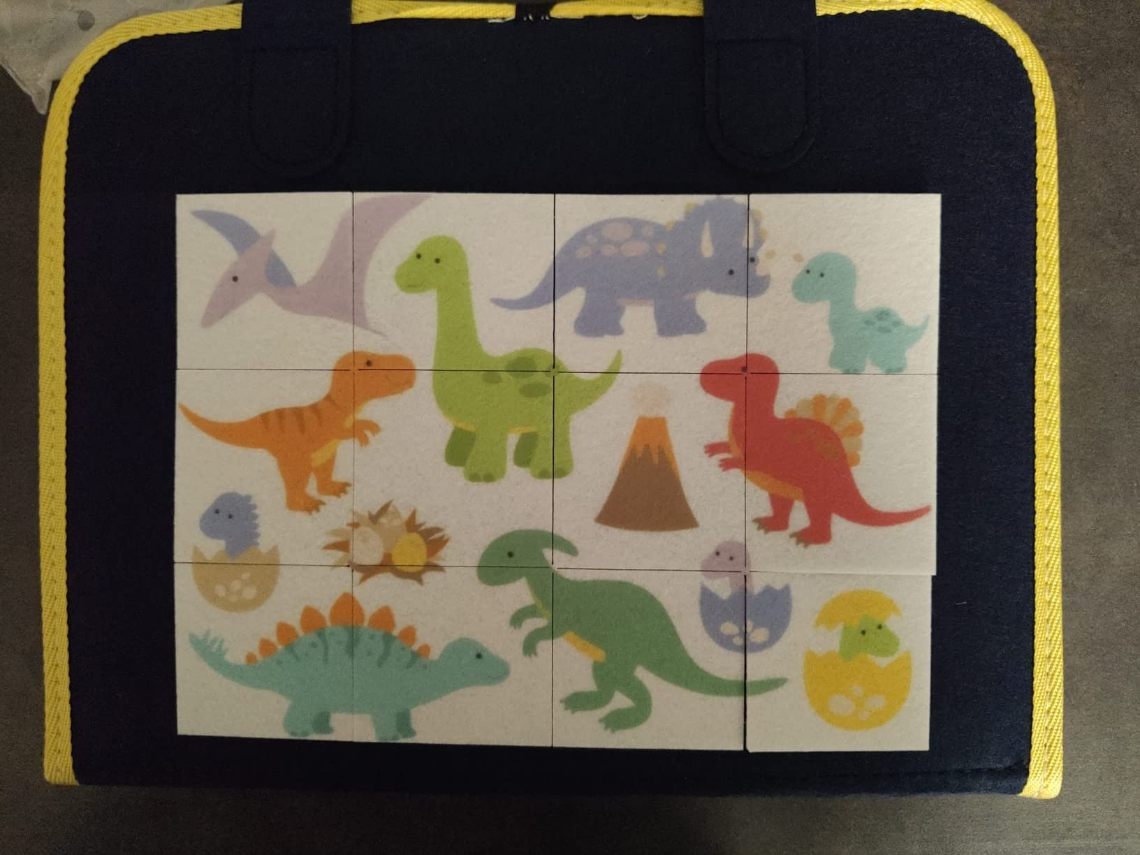 Avis Busy board Montessori rose pour bébé 1 à 4 ans : jouet éducatif avec puzzle