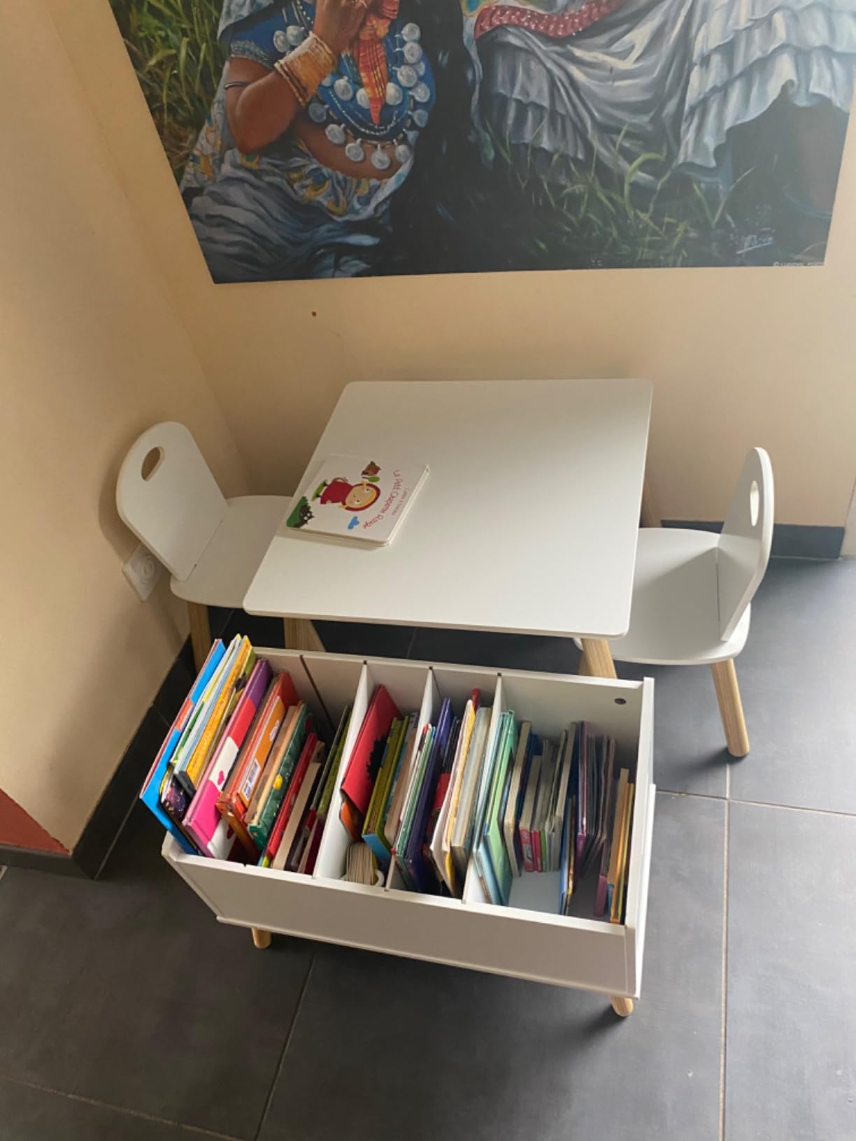 Avis Table et chaises Montessori Kesper en panneau de fibres pour enfant