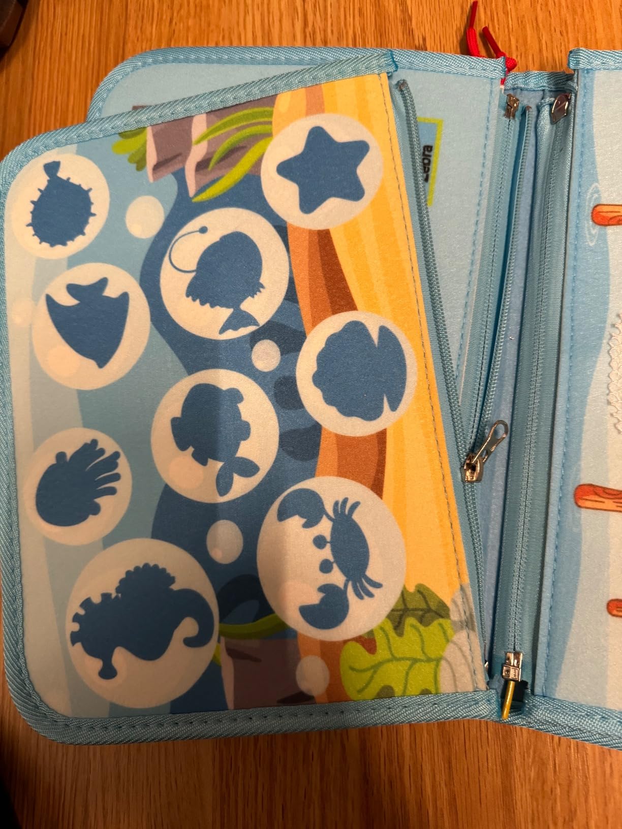 Avis Busy board Montessori Achiyway : le tableau d’activités éducatif pour enfants dès 2 ans