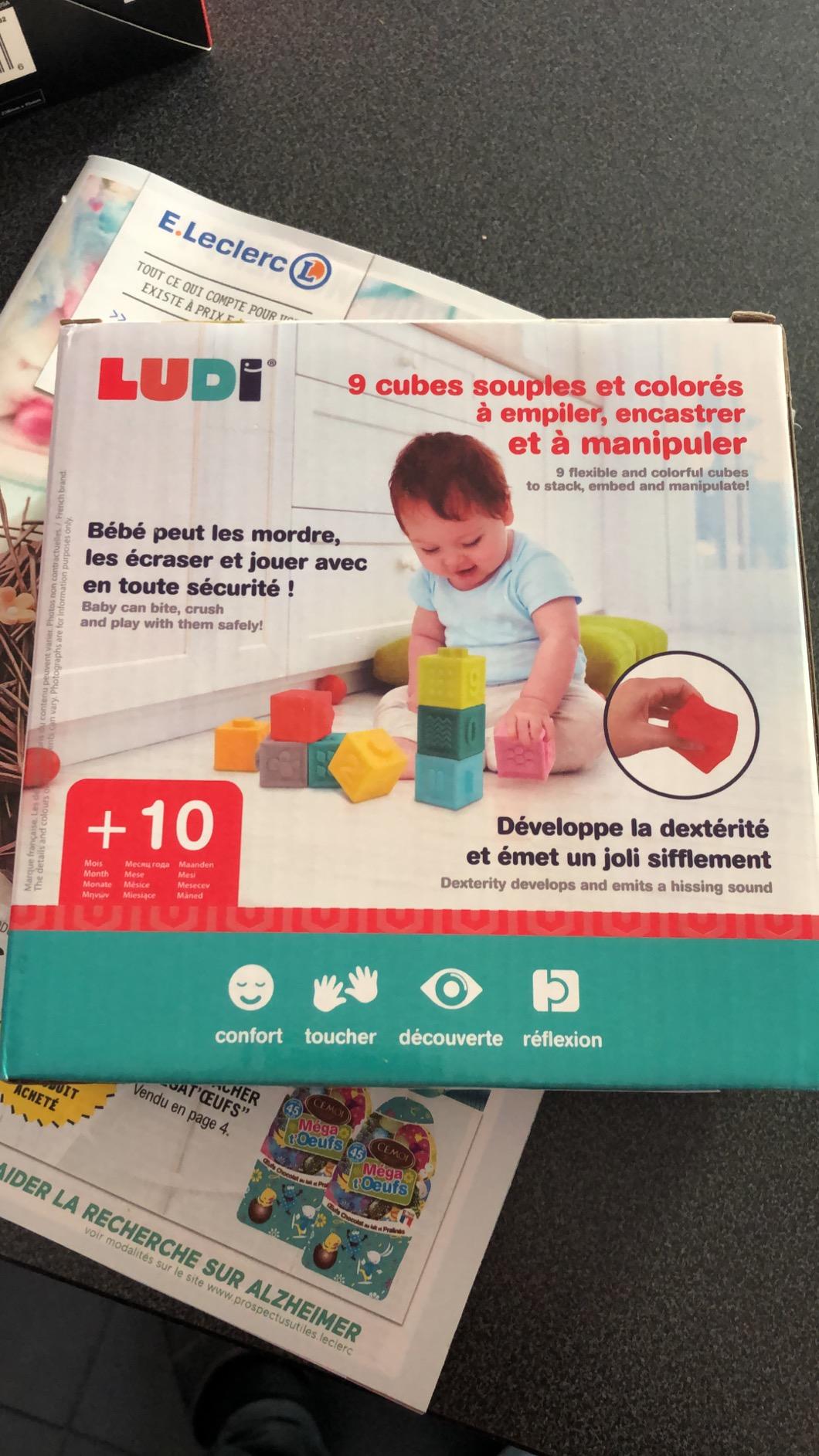 Avis Cubes emboîtables Montessori : jeu d’éveil et de motricité fine dès 10 mois