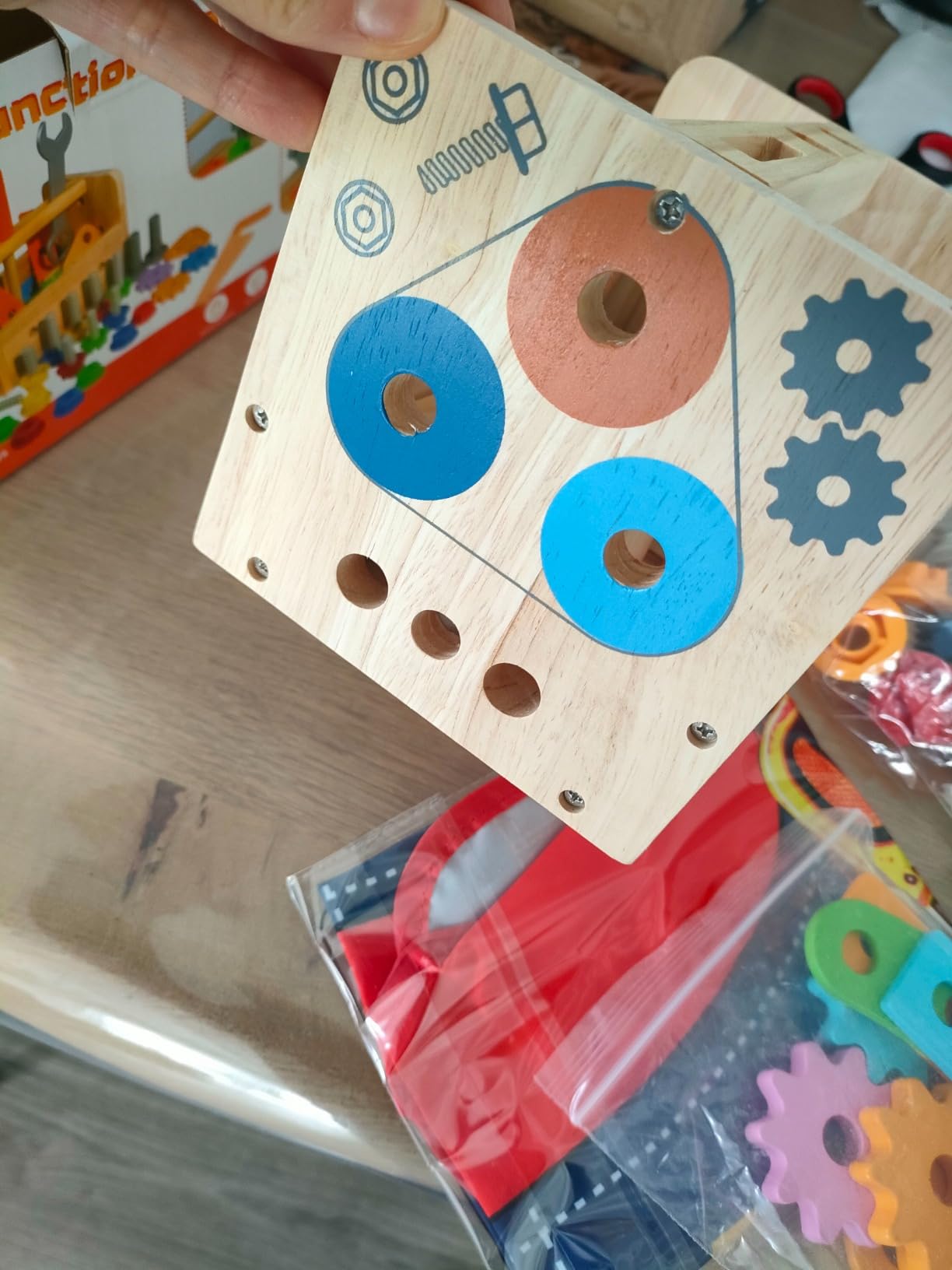 Avis Jouet d’éveil Montessori en bois : parcours moteur pour bébé de 2 à 6 ans