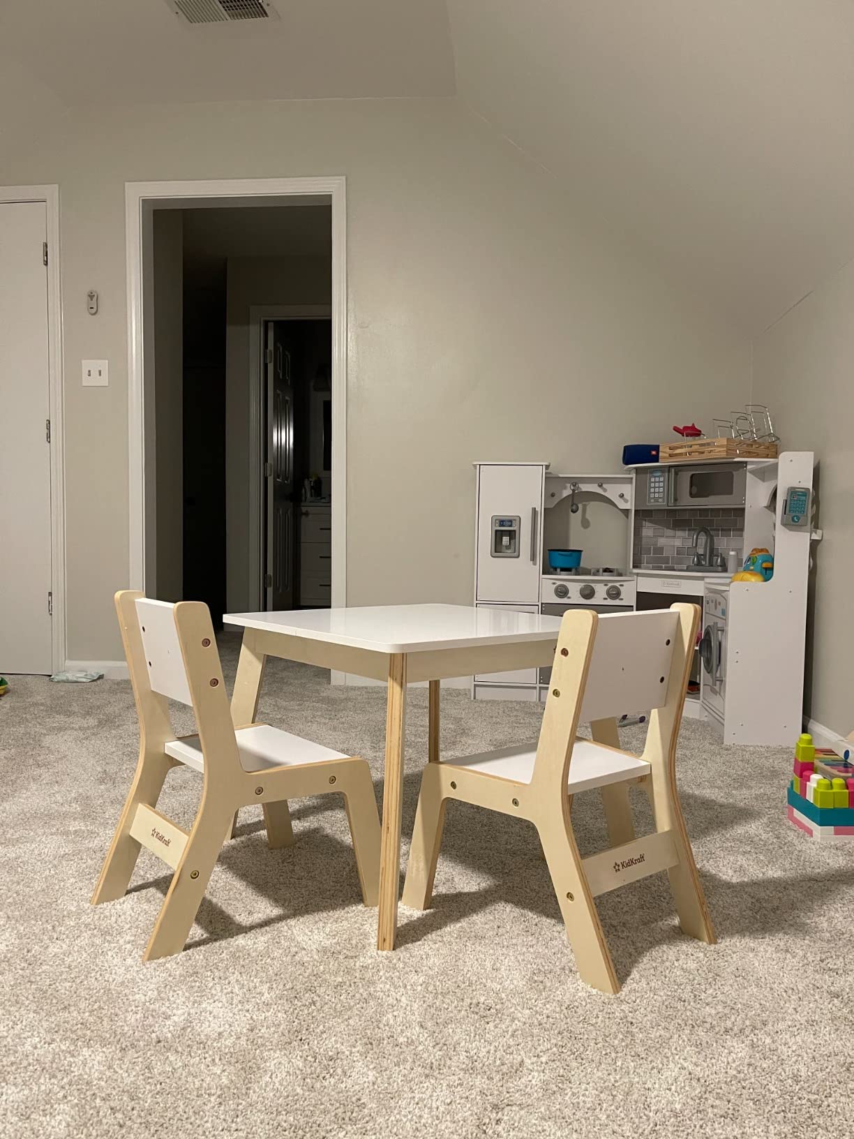 Avis Ensemble table et chaises Montessori KidKraft pour enfants