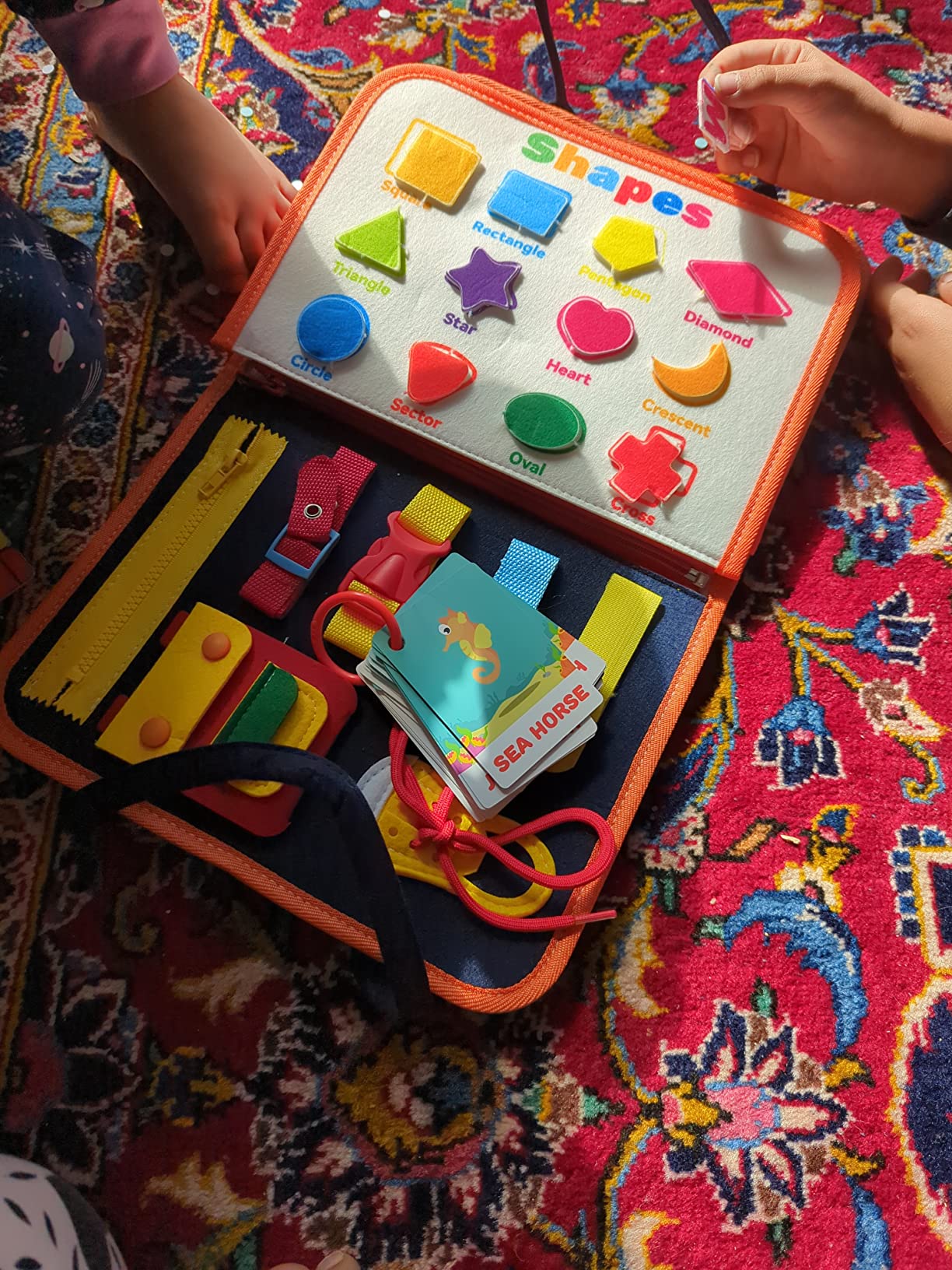 Avis Planche d’activité Montessori Achiyway 4 couches pour bébé 1-4 ans : un jouet éducatif pour voyage et motricité fine