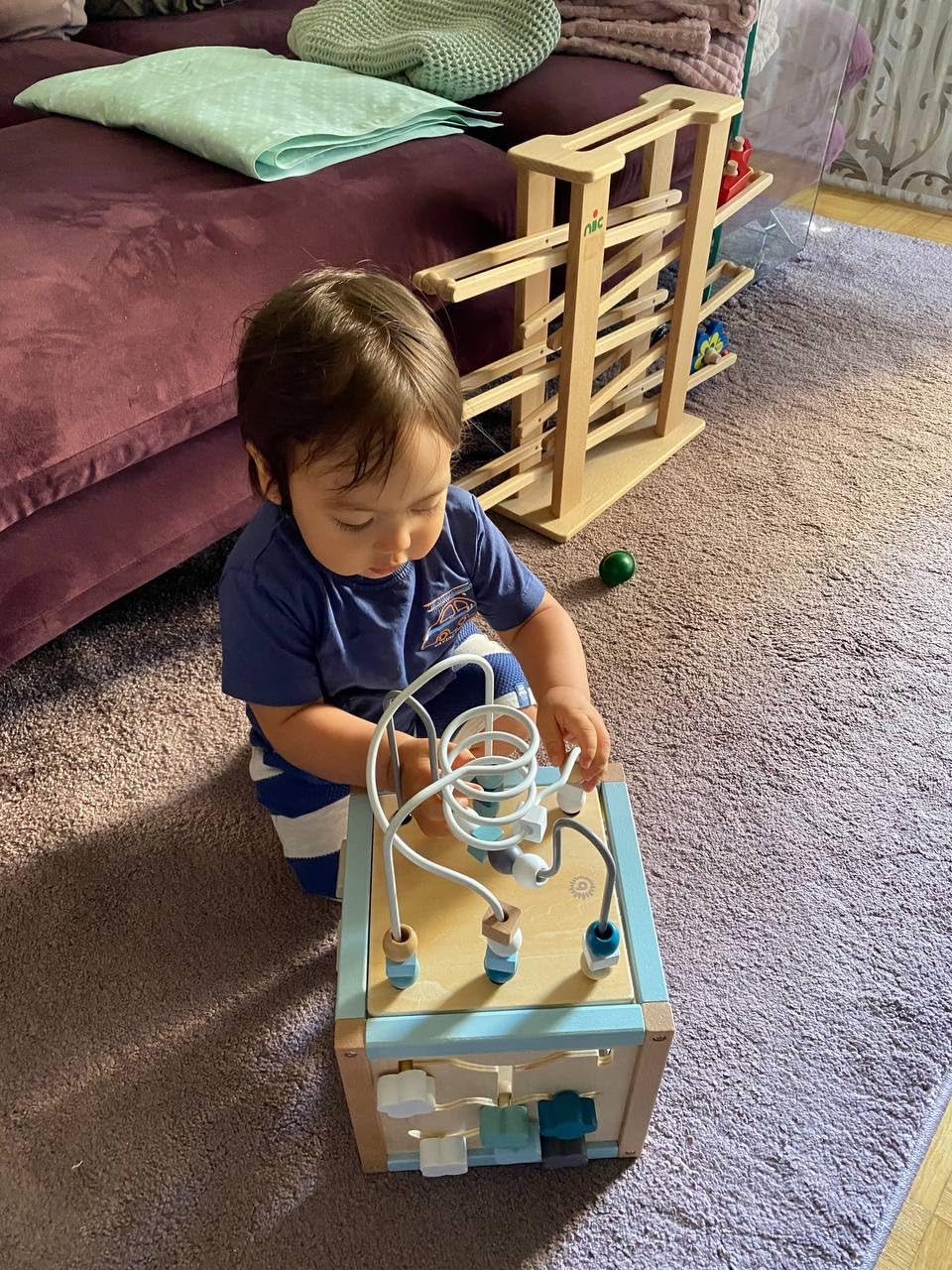 Avis Cube d’activité Montessori BIECO : jeu de motricité en bois pour bébé de 1 an