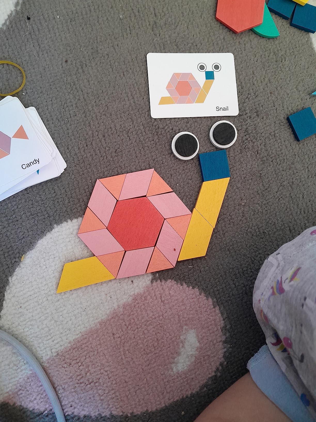 Avis Puzzle Tangram Montessori en bois : jouet éducatif pour enfants de 3 à 7 ans