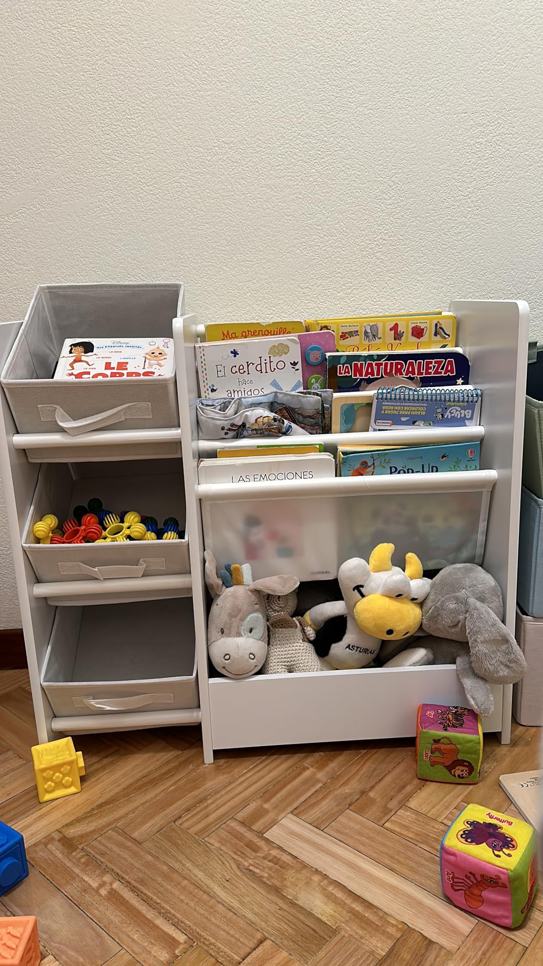 Avis Bibliothèque Montessori Lestarain : rangement livres et jouets avec boîtes amovibles