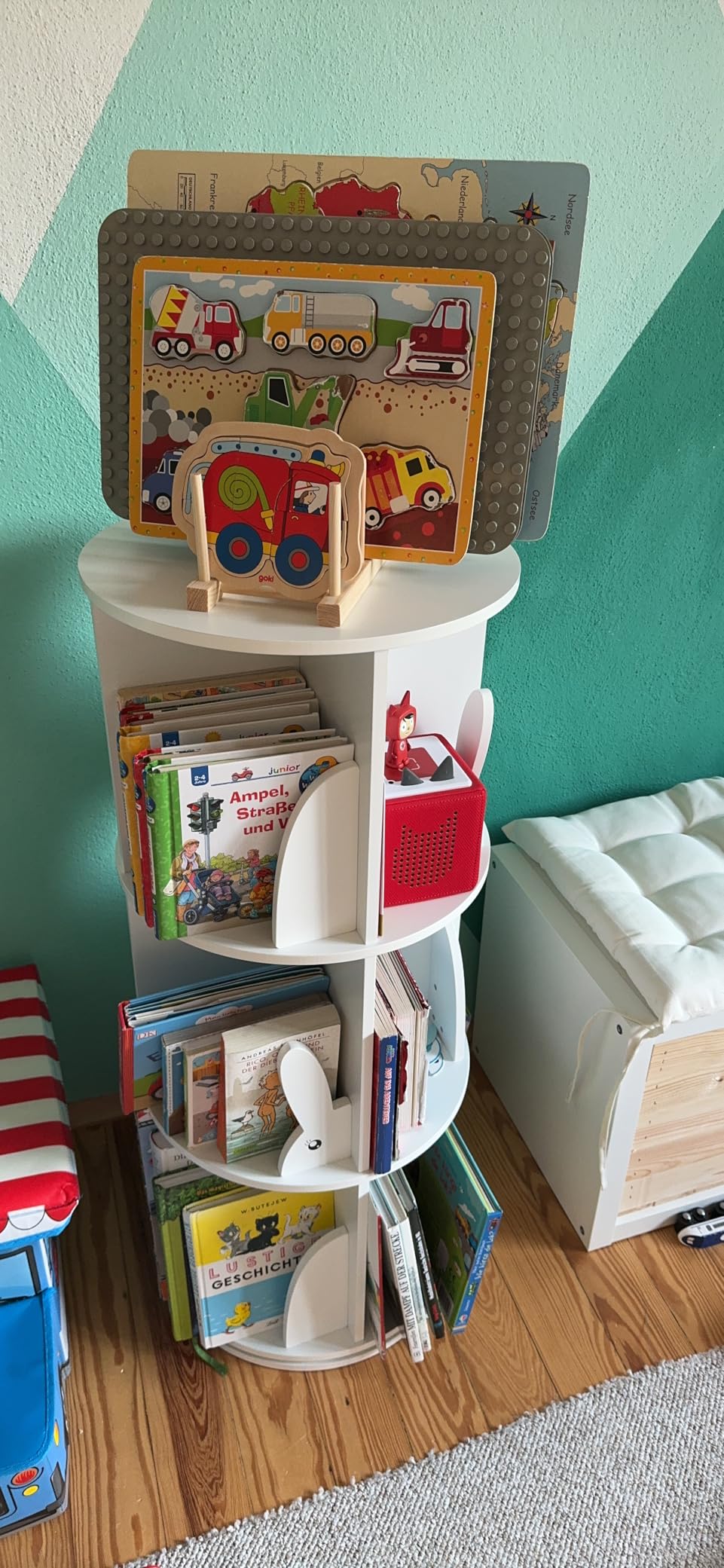 Avis Bibliothèque Enfant Montessori Rotative en Forme d’Arbre de Noël