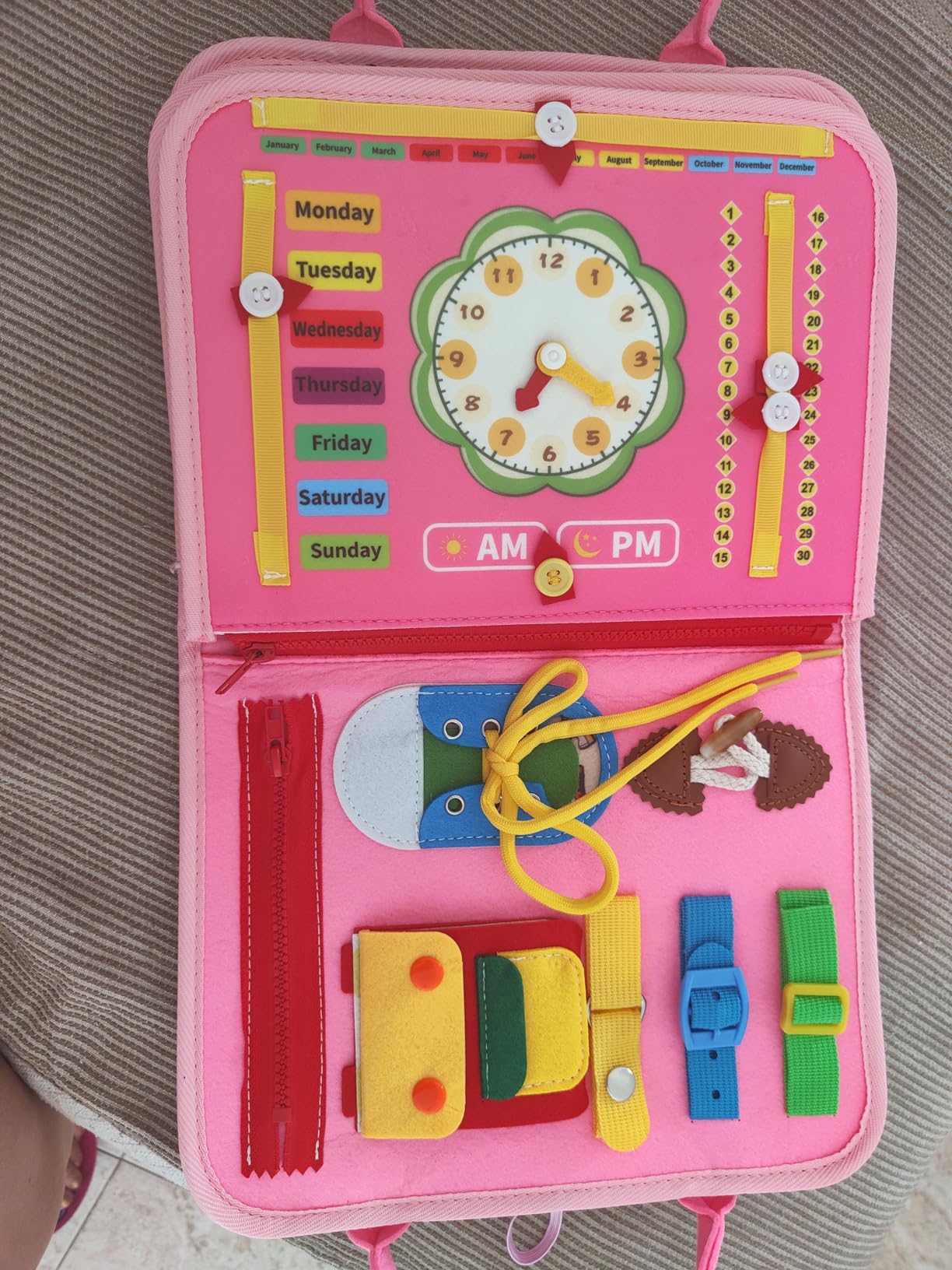 Avis Busy board Montessori rose pour bébé 1 à 4 ans : jouet éducatif avec puzzle