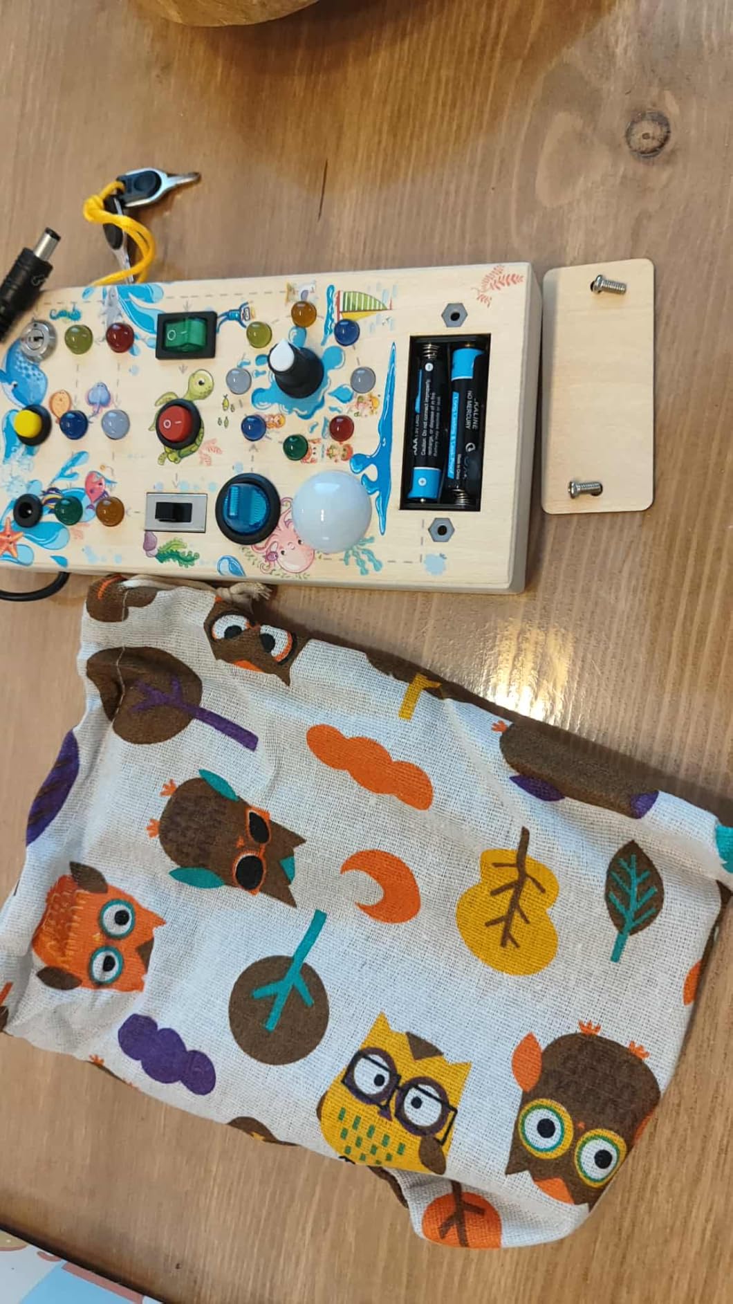 Avis Table d’activités Montessori lumineuse en bois pour enfants 2-4 ans