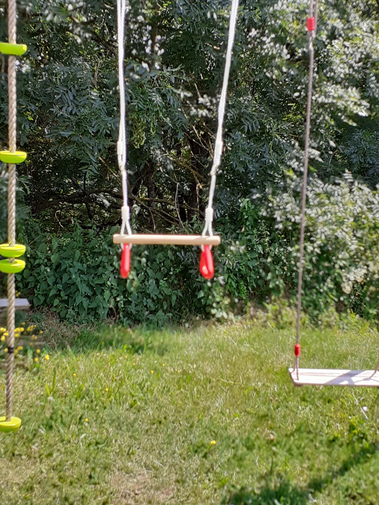 Avis Trapèze avec anneaux et corde pour balançoire Montessori