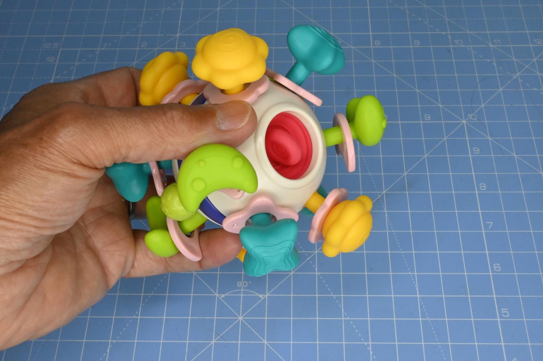 Avis Balle sensorielle Montessori pour bébé – Jouet d’éveil et de dentition