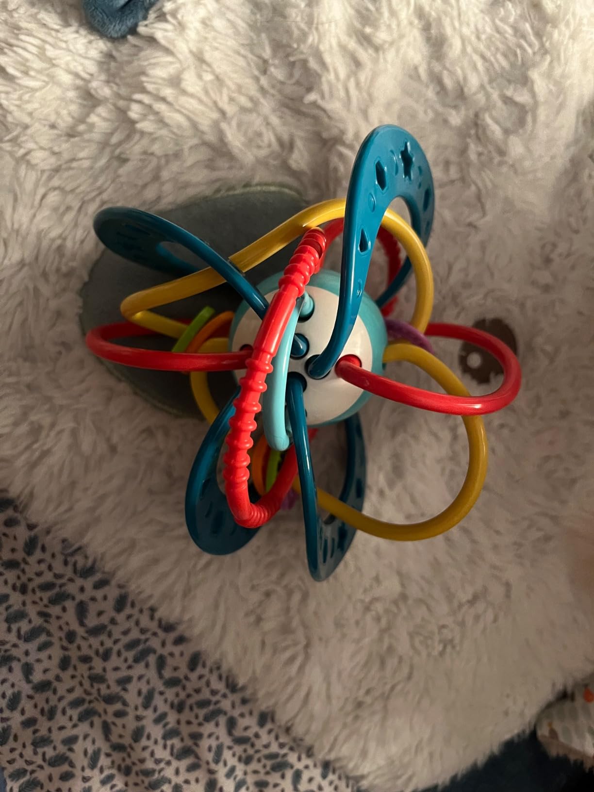 Avis Hochet bébé montessori dès 3 mois pour éveil et motricité fine