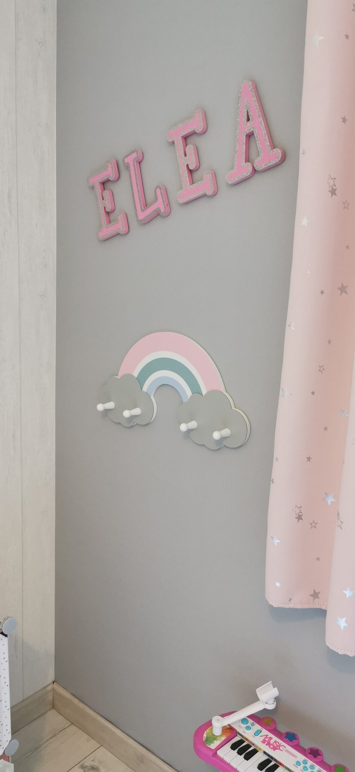 Avis Porte-manteau Montessori en bois pour enfants et bébés