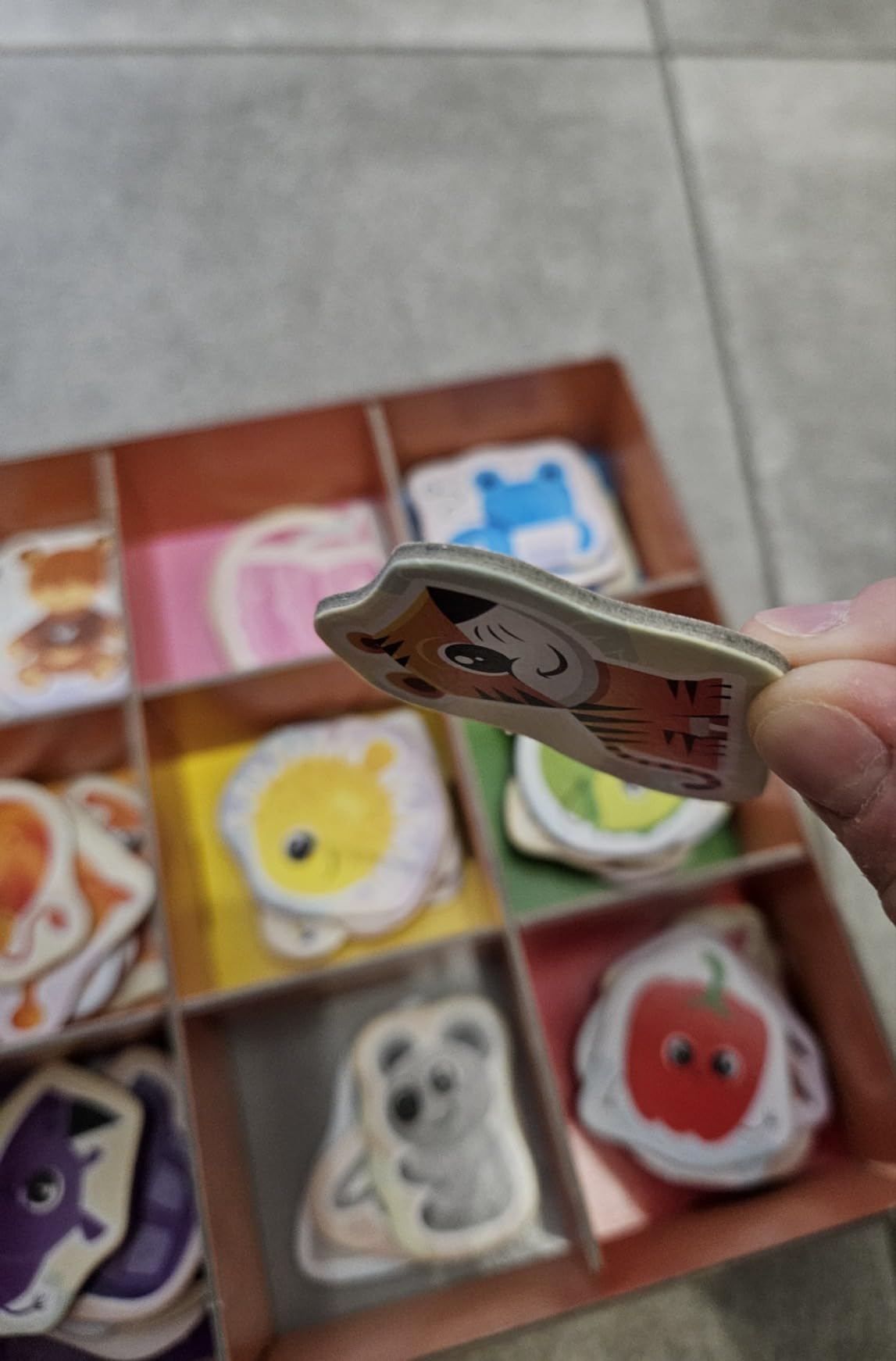 Avis Boîte à couleurs Montessori en 3D pour enfants de 1 à 4 ans