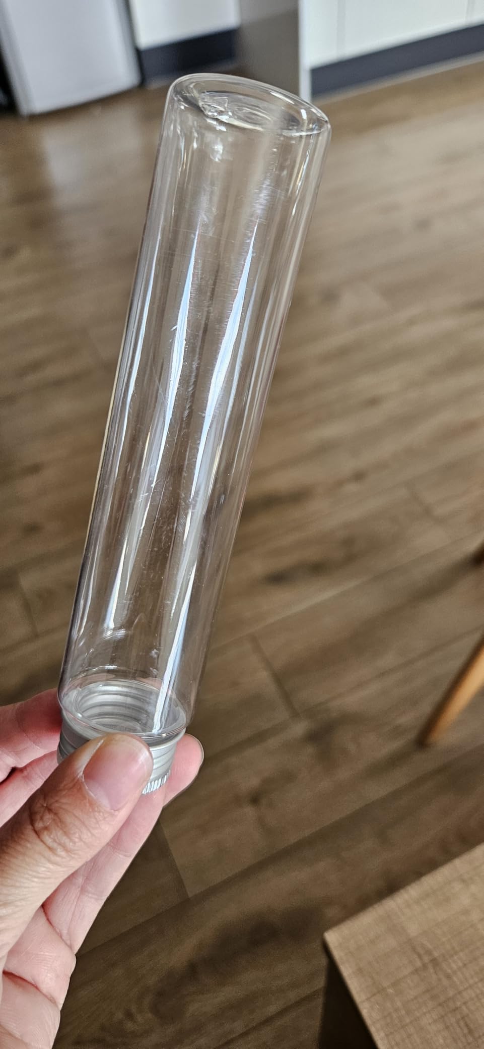 Avis Tubes à essai en plastique avec bouchon et accessoires – 110 ml (lot de 12)