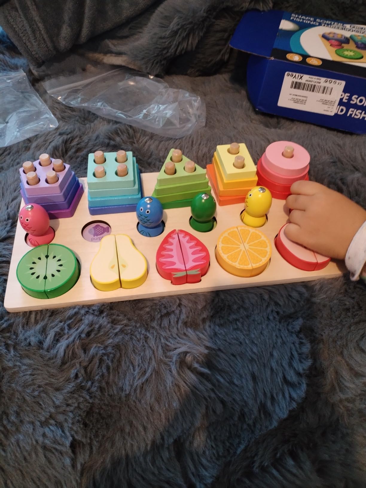 Avis Jeu Montessori en bois pour trier et empiler les formes