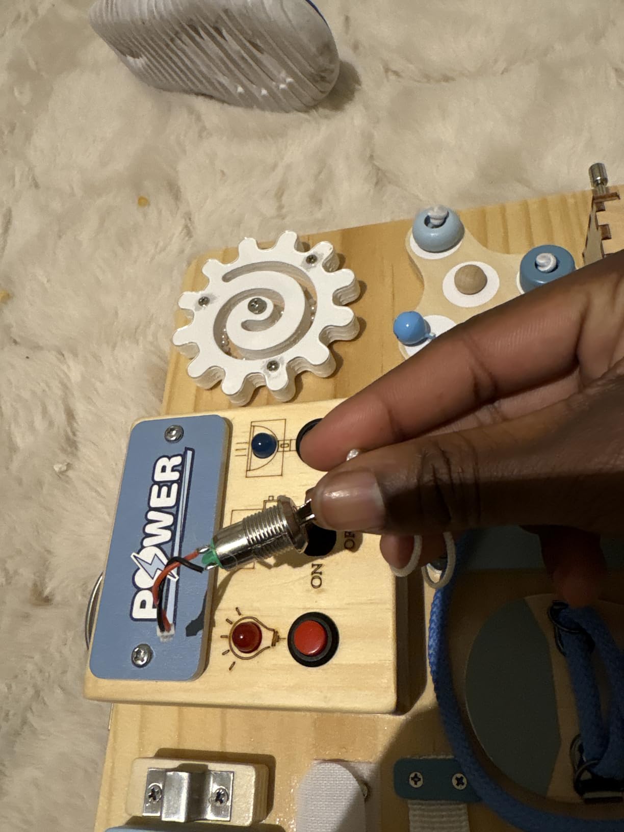 Avis Planche sensorielle Montessori lumineuse pour bébé et enfant