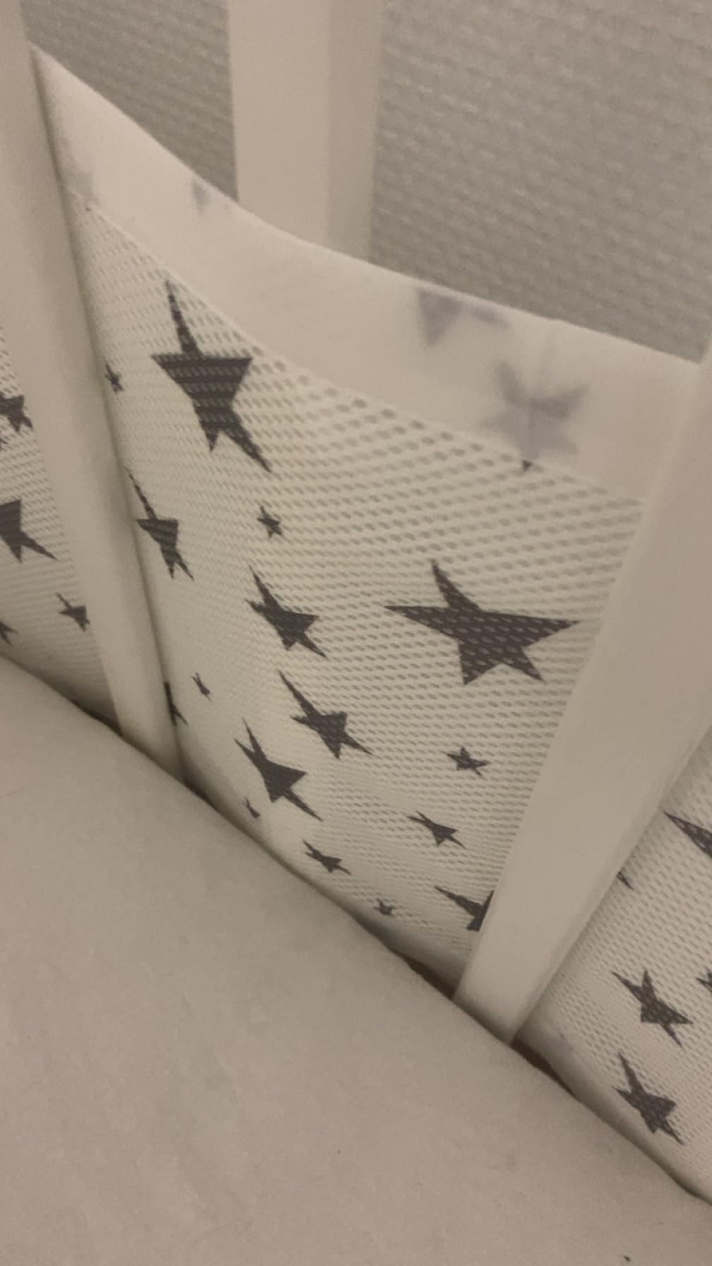 Avis Tour de lit bébé montessori respirant et ajustable