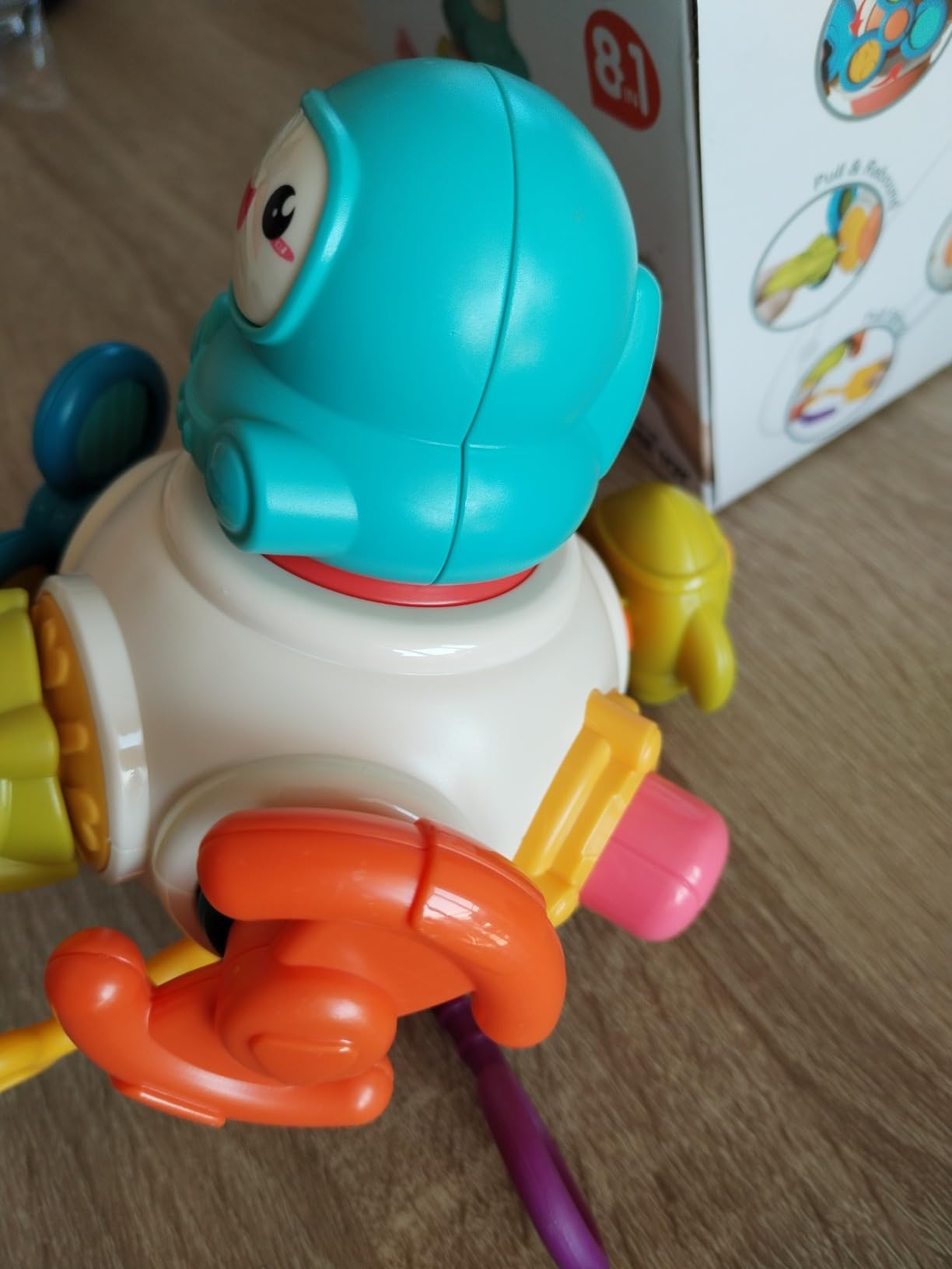 Avis jouet montessori 8 en 1 pour bébé, cube d’activité sensoriel dès 18 mois