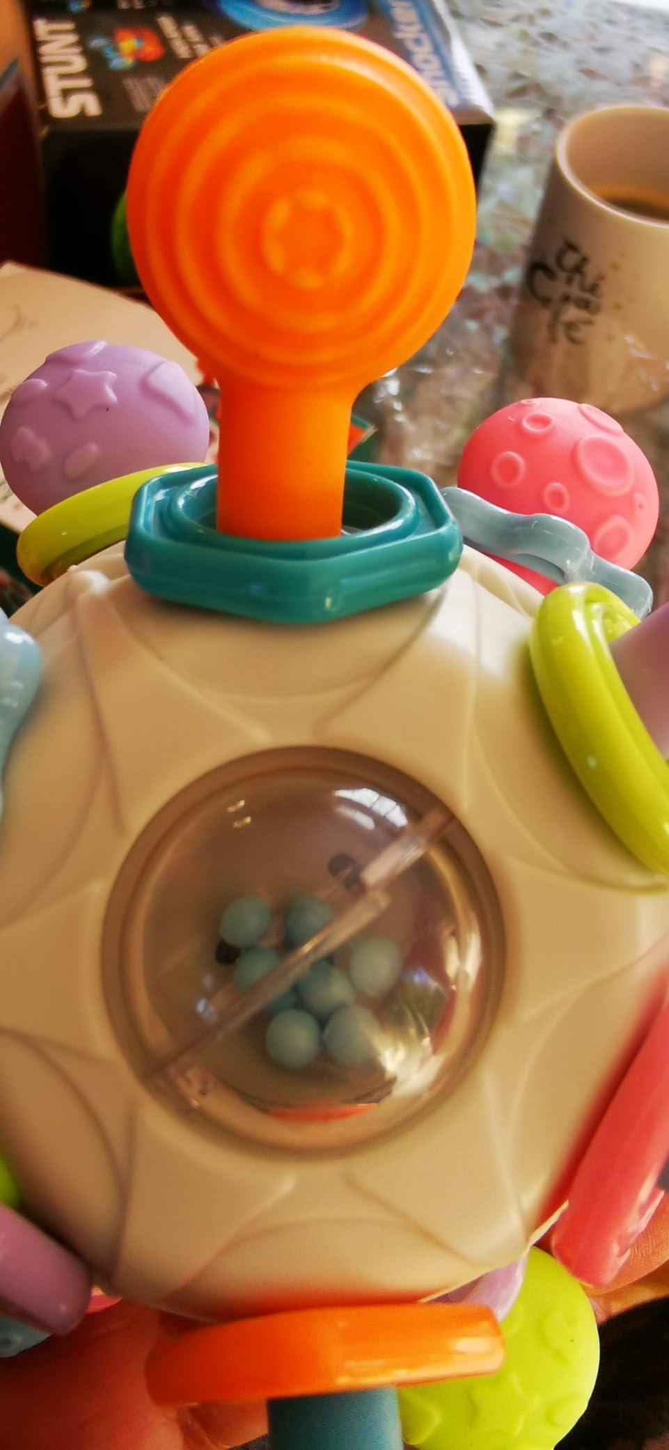 Avis Balle sensorielle Montessori pour bébé.