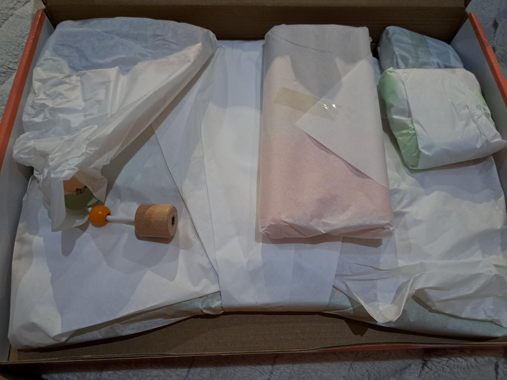 Avis Table d’activités Montessori en bois pour bébé 1 an et plus