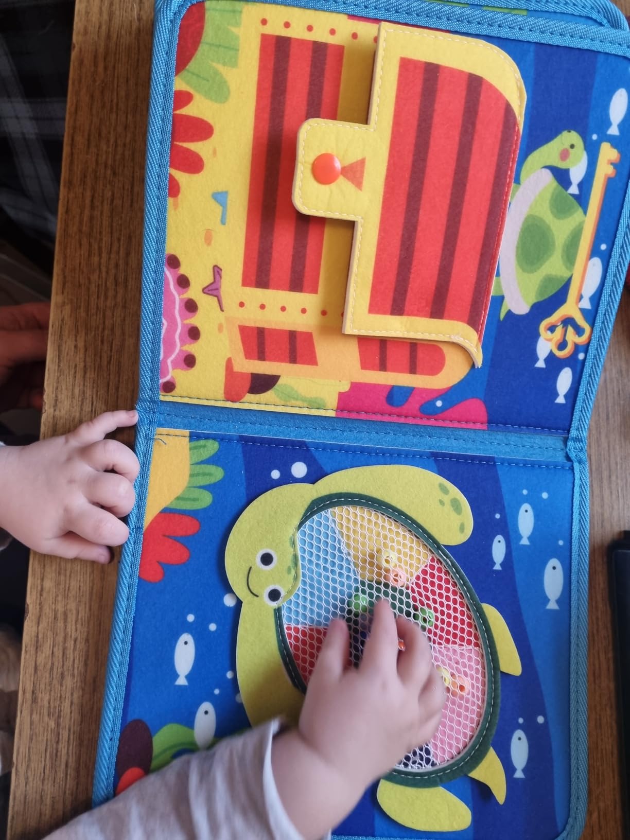 Avis Jouet bébé busy board Montessori pour le développement enfant 1-4 ans