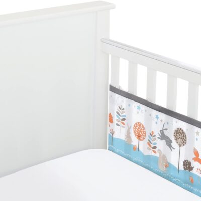 Tour de lit respirant en maille forêt enchantée