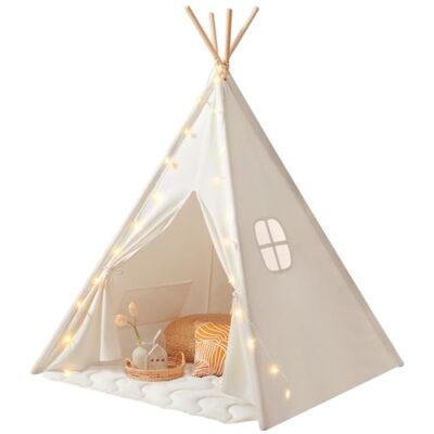 Tipi enfant chambre Tiny Land avec tapis et guirlande